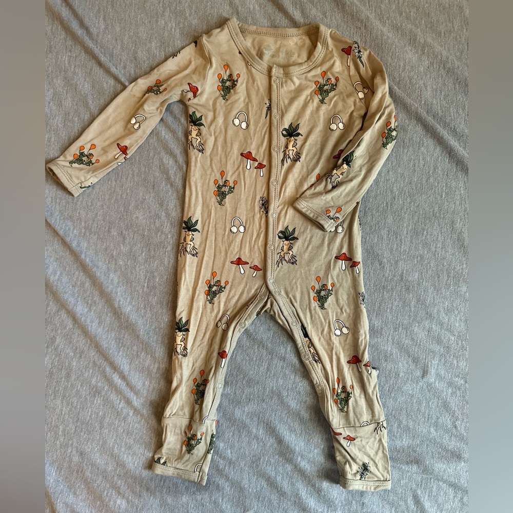 SOLD: Kyte BABY romper in Herbology